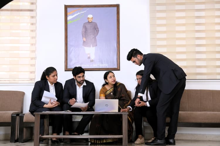 LBSIM Delhi Students photo 7